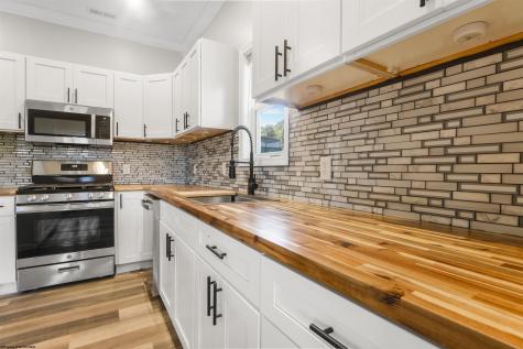 127 Floyd Street Clarksburg WV 26301