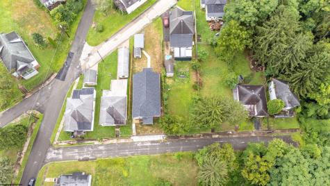 127 Floyd Street Clarksburg WV 26301