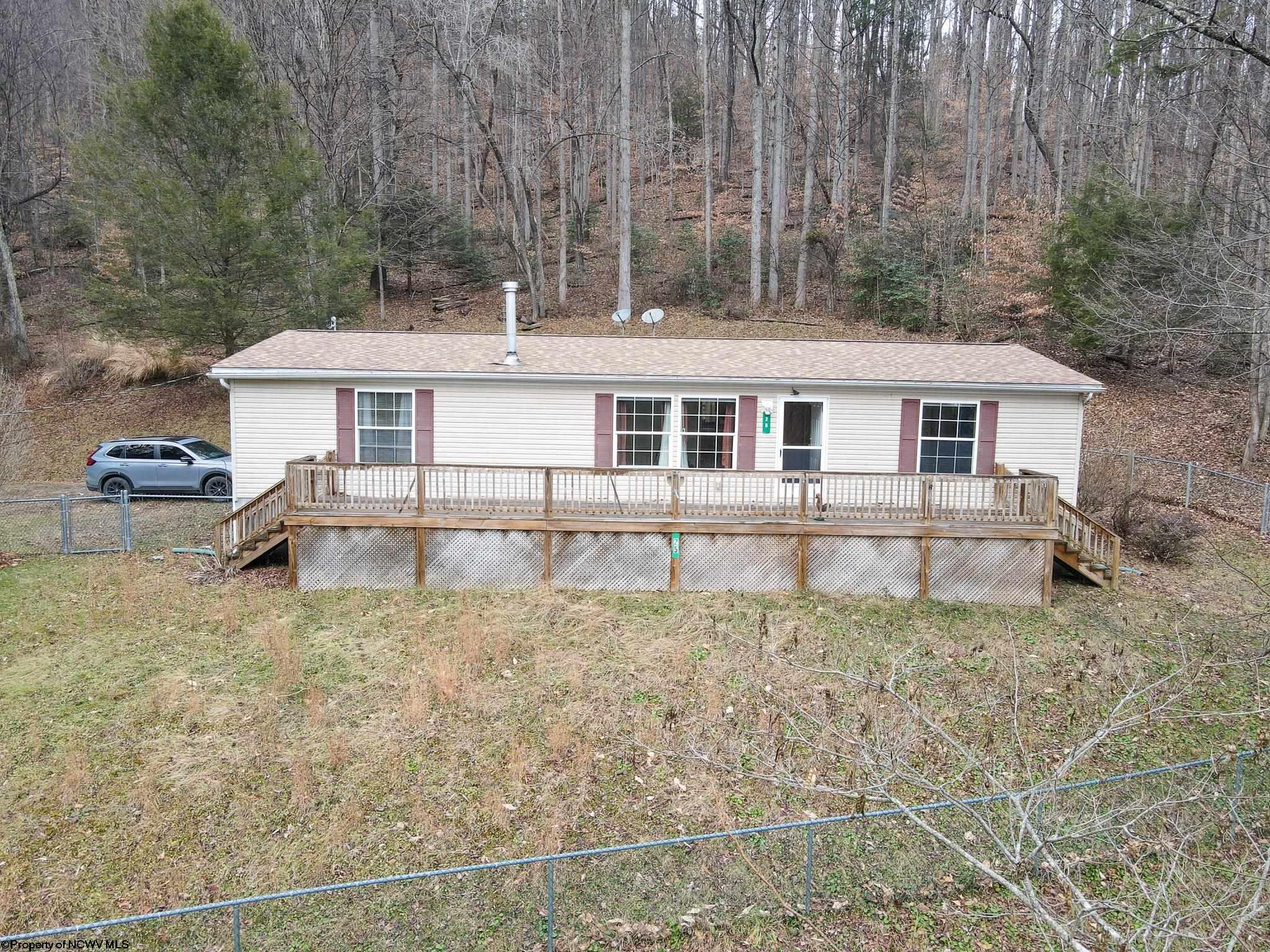 25 Second Avenue Ansted WV 25812
