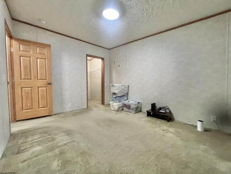 25 Second Avenue Ansted WV 25812