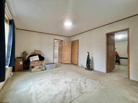 25 Second Avenue Ansted WV 25812