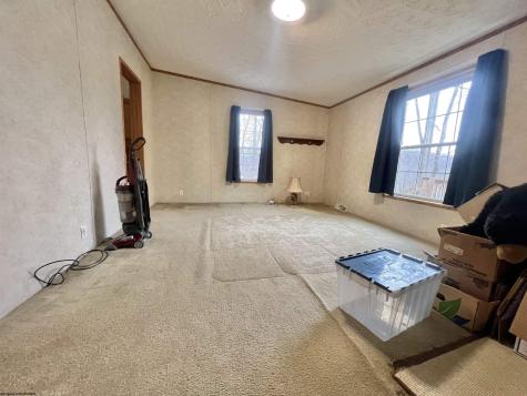 25 Second Avenue Ansted WV 25812