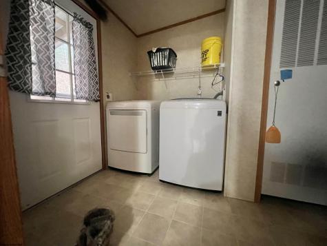 25 Second Avenue Ansted WV 25812