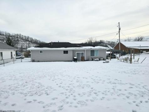 68 School Street Ellenboro WV 26346