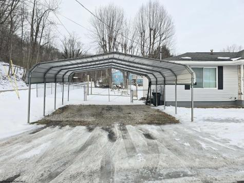 68 School Street Ellenboro WV 26346