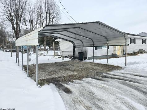 68 School Street Ellenboro WV 26346