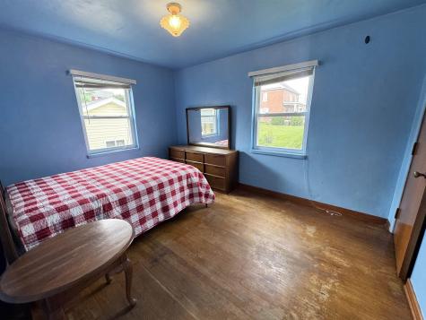 207 Florida Avenue Fairmont WV 26554