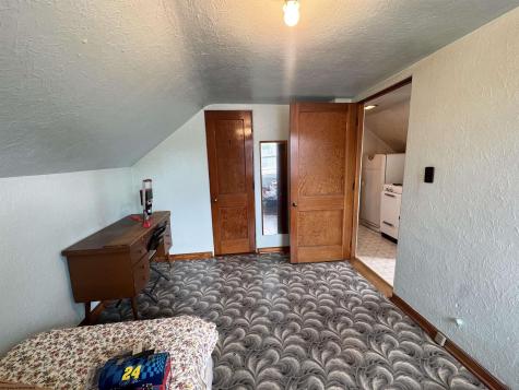 207 Florida Avenue Fairmont WV 26554