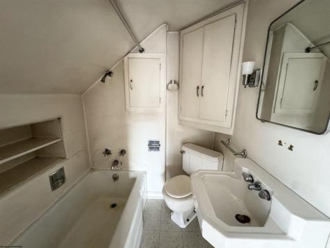 207 Florida Avenue Fairmont WV 26554