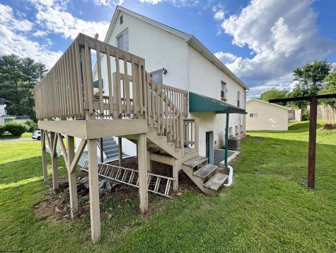 207 Florida Avenue Fairmont WV 26554