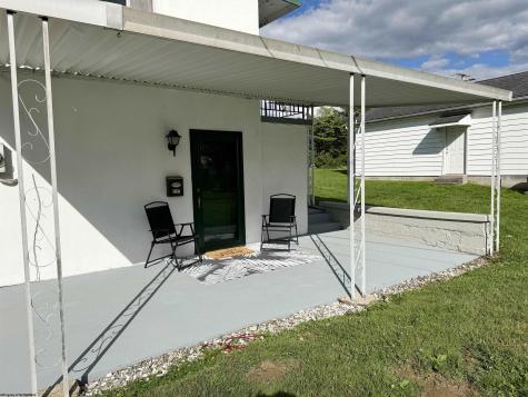 207 Florida Avenue Fairmont WV 26554