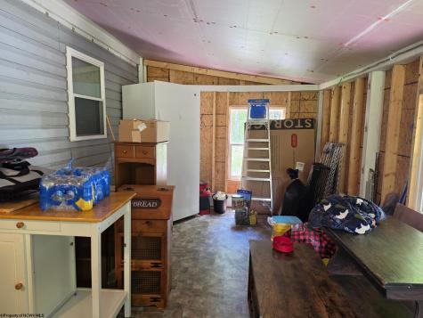 89 Snyder Road Harman WV 26270