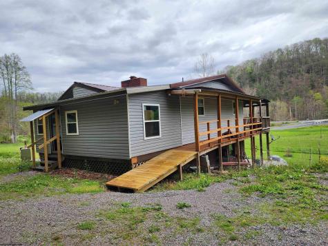 89 Snyder Road Harman WV 26270