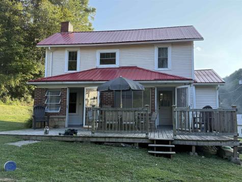 223 Dudley Fork Road Mannington WV 26582
