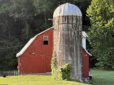 223 Dudley Fork Road Mannington WV 26582