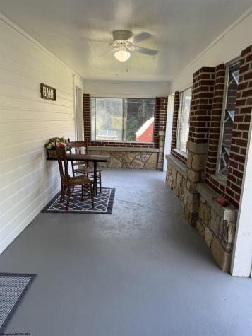 223 Dudley Fork Road Mannington WV 26582