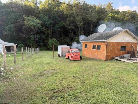 223 Dudley Fork Road Mannington WV 26582