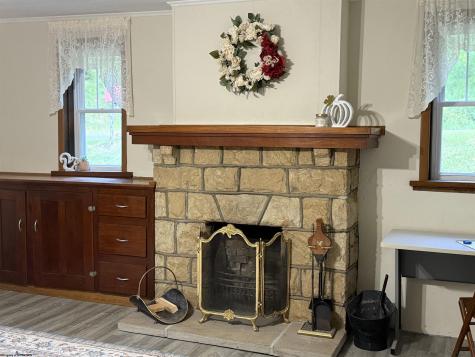 223 Dudley Fork Road Mannington WV 26582