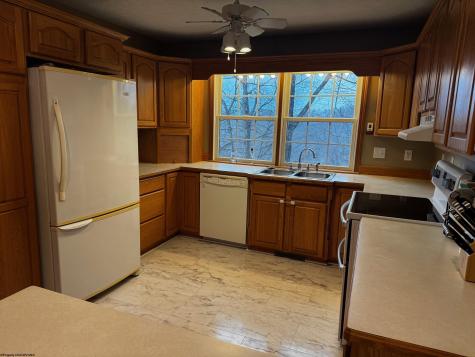 33 Rocky Top Lane Morgantown WV 26508