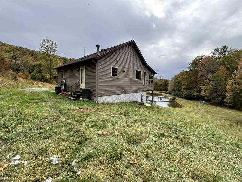 97 Indian Oaks Lane Belington WV 26250
