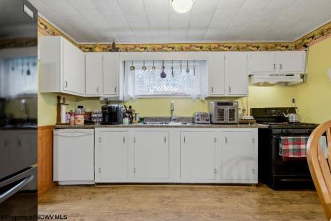 115 Virginia Street Gassaway WV 26624