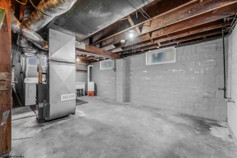 381 Laurel Street Morgantown WV 26505