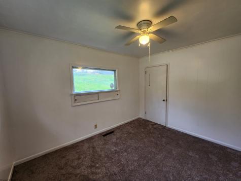 862 Chicken Farm Road Clarksburg WV 26301