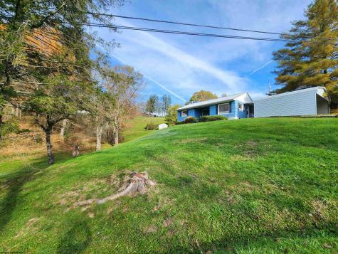862 Chicken Farm Road Clarksburg WV 26301