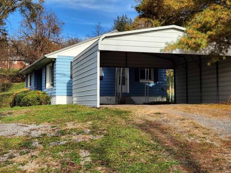 862 Chicken Farm Road Clarksburg WV 26301