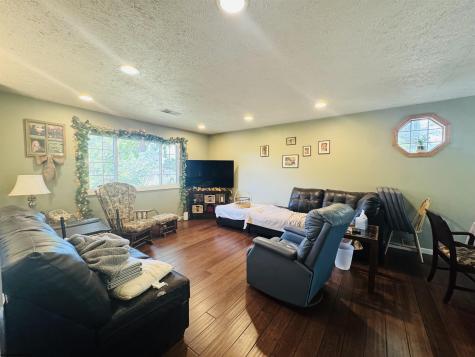 1322 Lincoln Way Fairmont WV 26554