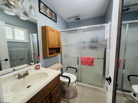 1322 Lincoln Way Fairmont WV 26554