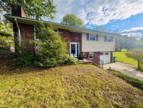 1322 Lincoln Way Fairmont WV 26554
