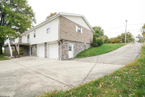 264 Lynn Drive Moundsville WV 26041