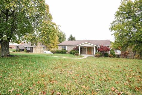 264 Lynn Drive Moundsville WV 26041