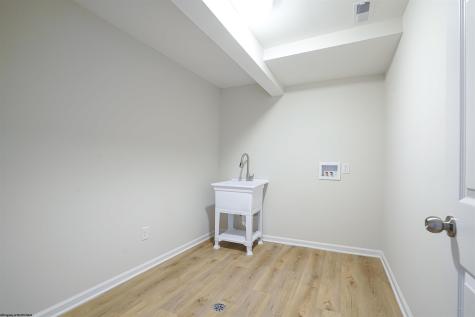 264 Lynn Drive Moundsville WV 26041