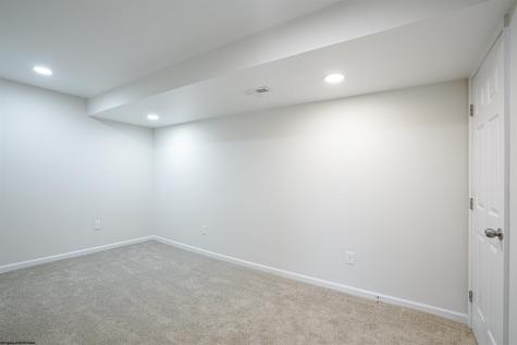 264 Lynn Drive Moundsville WV 26041