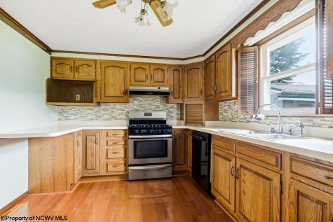 3051 River Road Clarksburg WV 26301