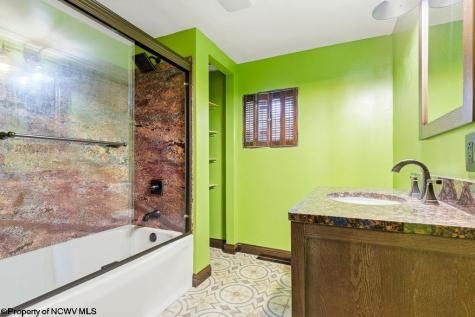 3051 River Road Clarksburg WV 26301