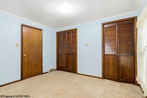 3051 River Road Clarksburg WV 26301