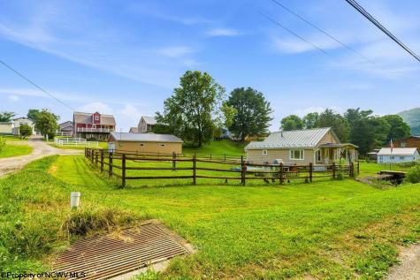 3051 River Road Clarksburg WV 26301