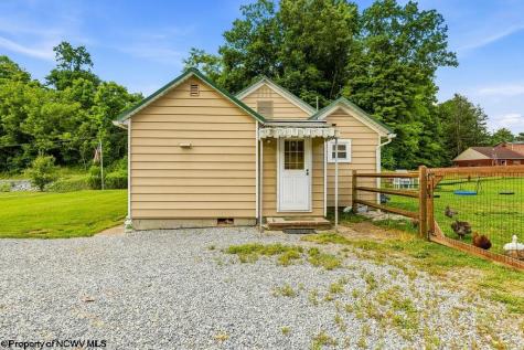 3051 River Road Clarksburg WV 26301