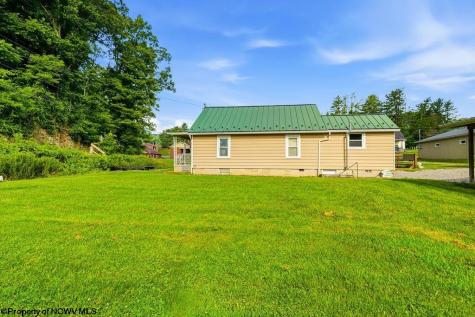 3051 River Road Clarksburg WV 26301