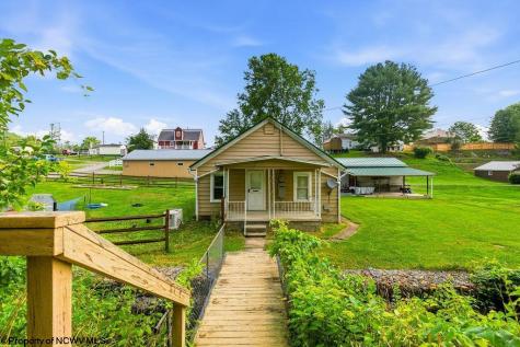 3051 River Road Clarksburg WV 26301