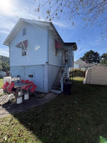 115 Mcgary Avenue Weston WV 26452
