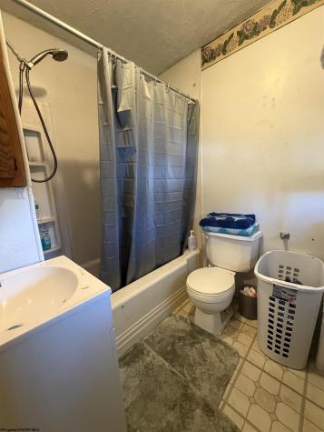 115 Mcgary Avenue Weston WV 26452