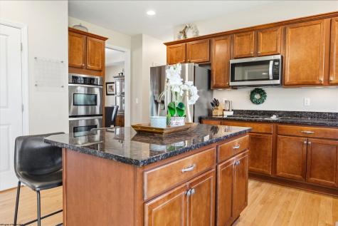 525 Quail Landing Way Morgantown WV 26508