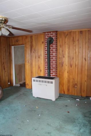 125 W Mccutcheon Street Webster Springs WV 26288