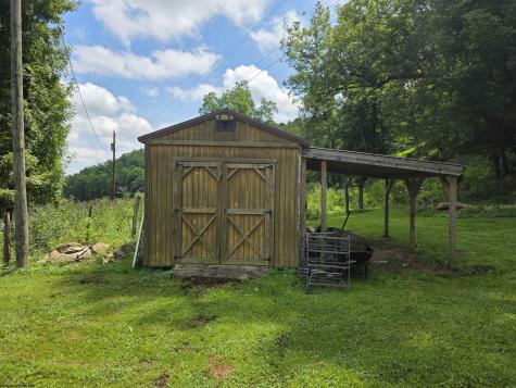 419 Hess School Road Worthington WV 26591