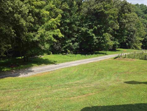 419 Hess School Road Worthington WV 26591