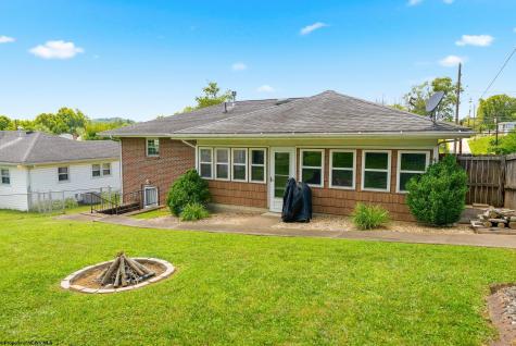 642 Pennsylvania Avenue Bridgeport WV 26330